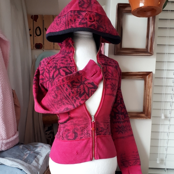 Special Edition Lululemon Scuba Hoodie - Picture 5 of 15